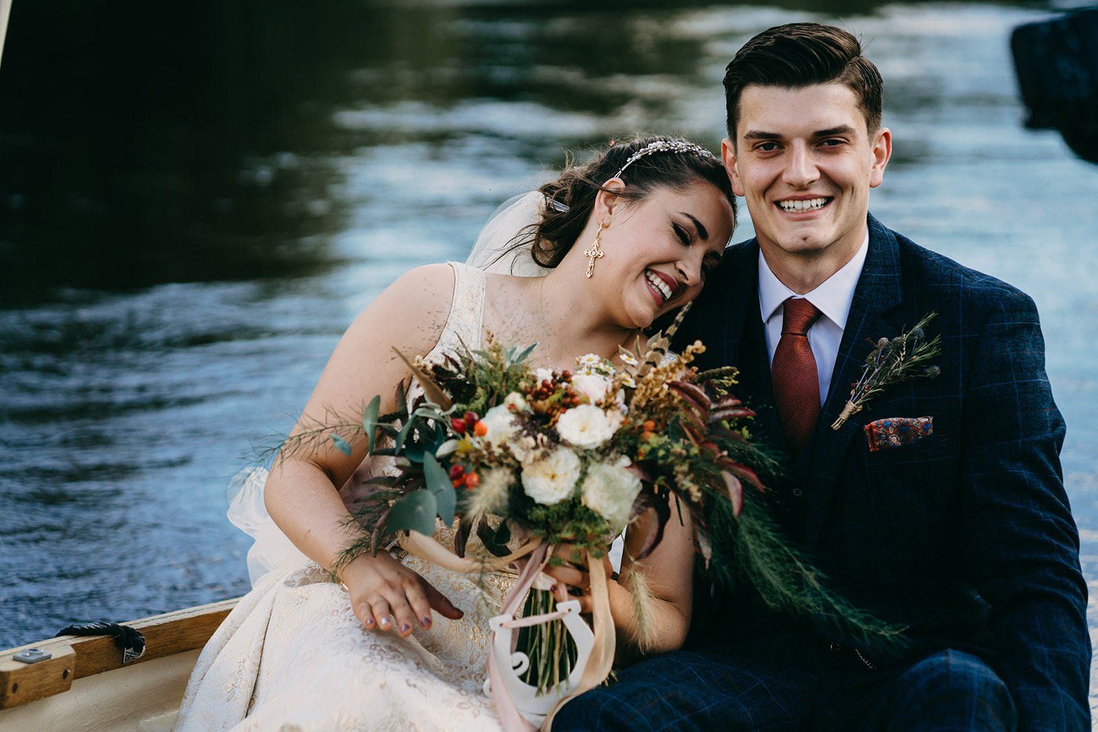 Yarm wedding on a boat by the lake