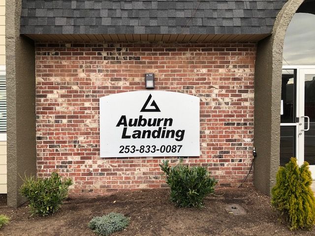 auburn landing sign