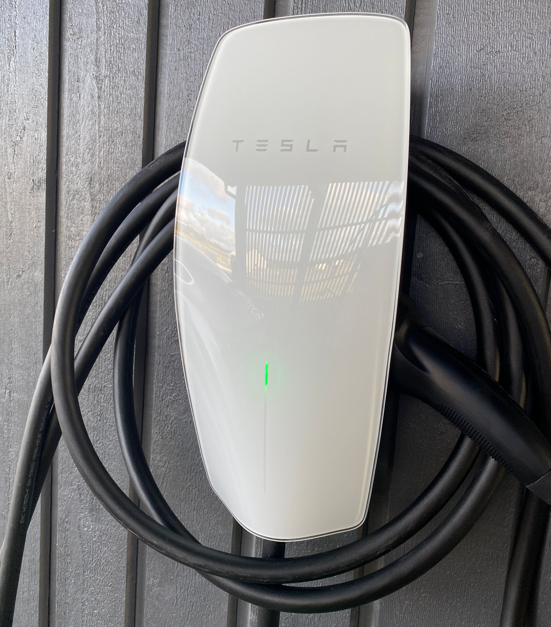 Sähköauton latausaseman asennus