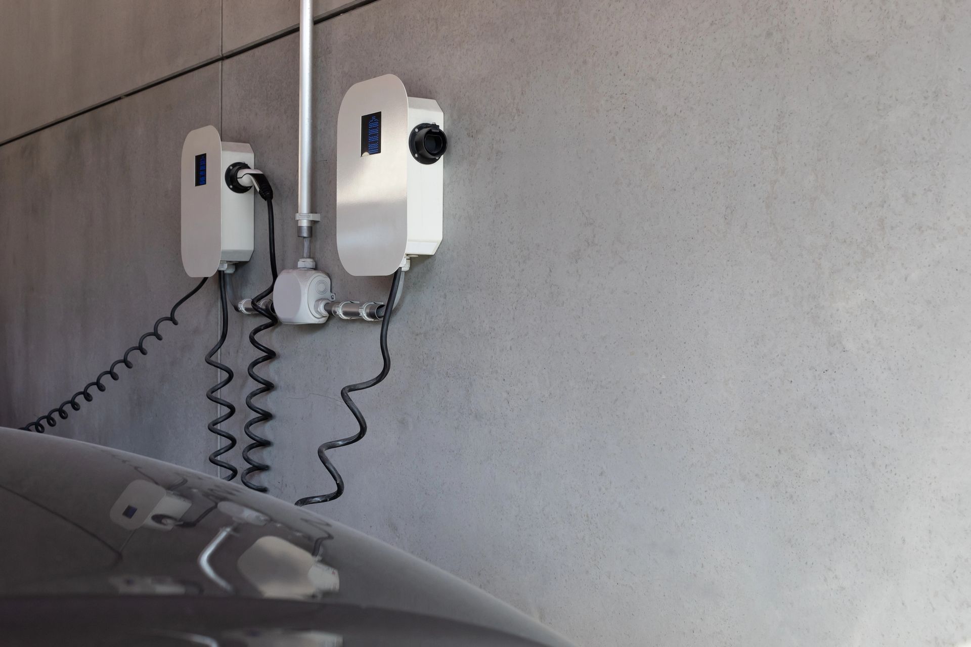 Sähköauton latausaseman asennus