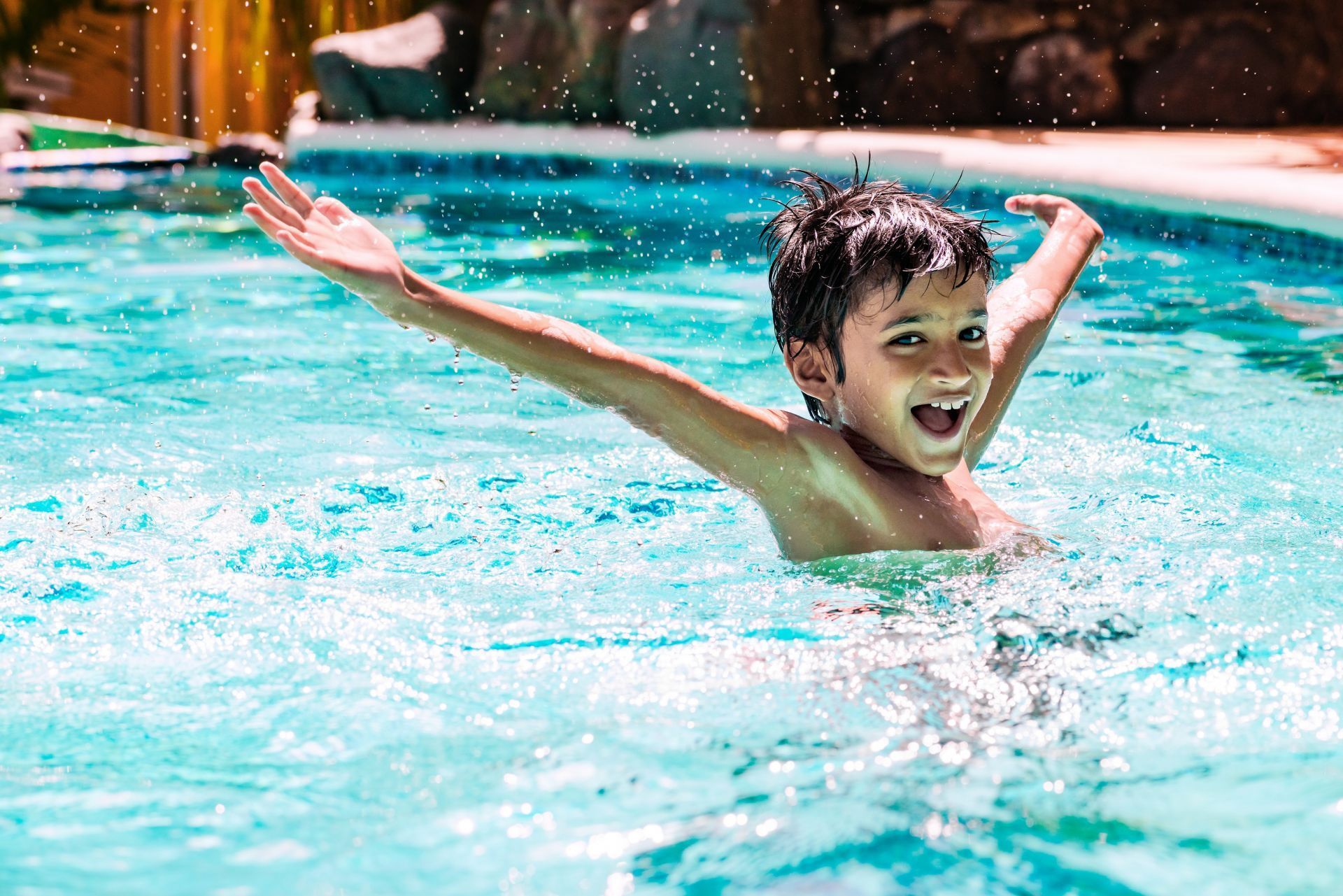 Toddler learning in a bright pool environment