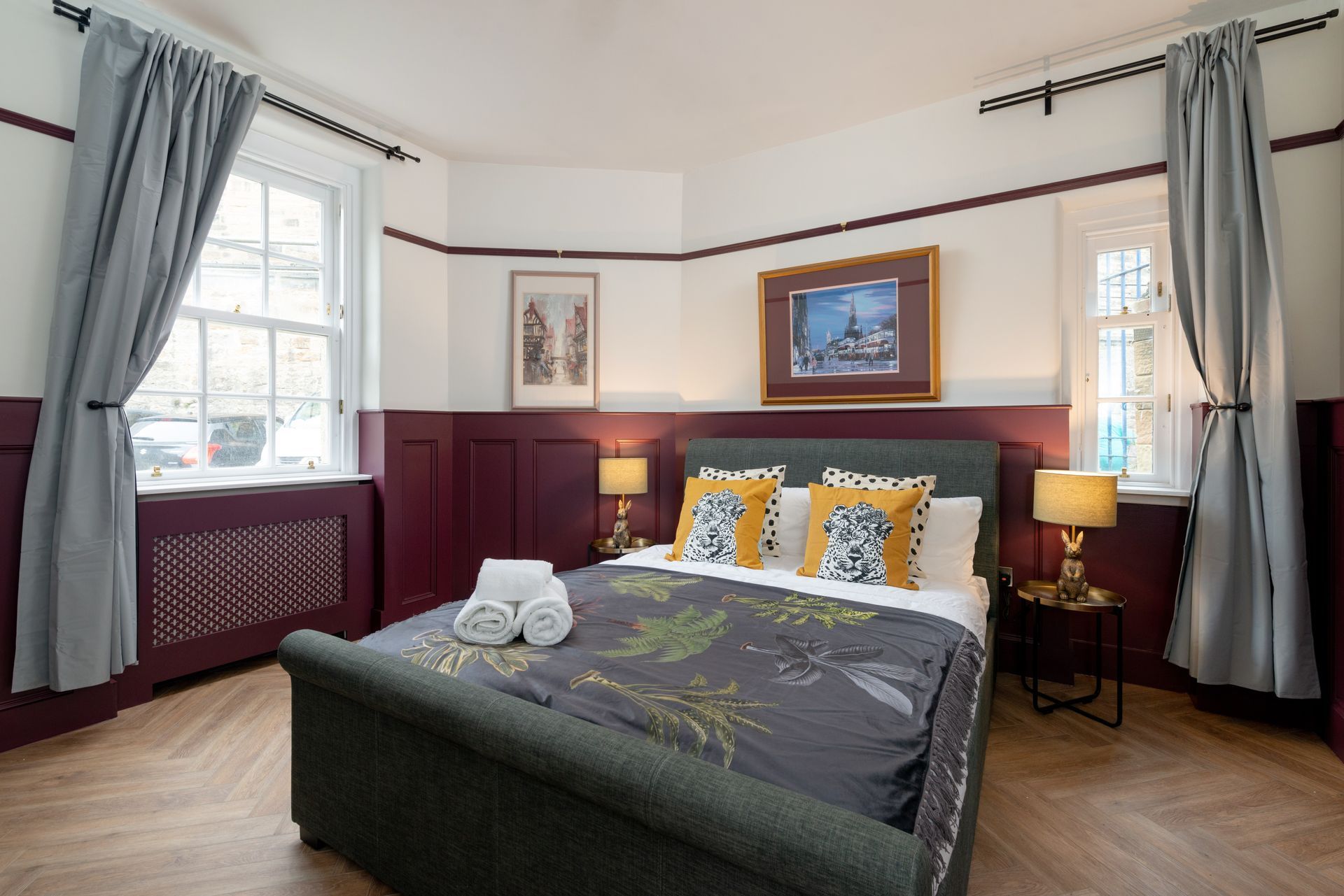 An aerial view of a city with a lot of buildings and trees. Book a One Bed Apartment at Grassmarket at BonnieHotel.com, Edinburgh; click here and book family apartments directly for the best accommodation deals in Central Edinburgh.