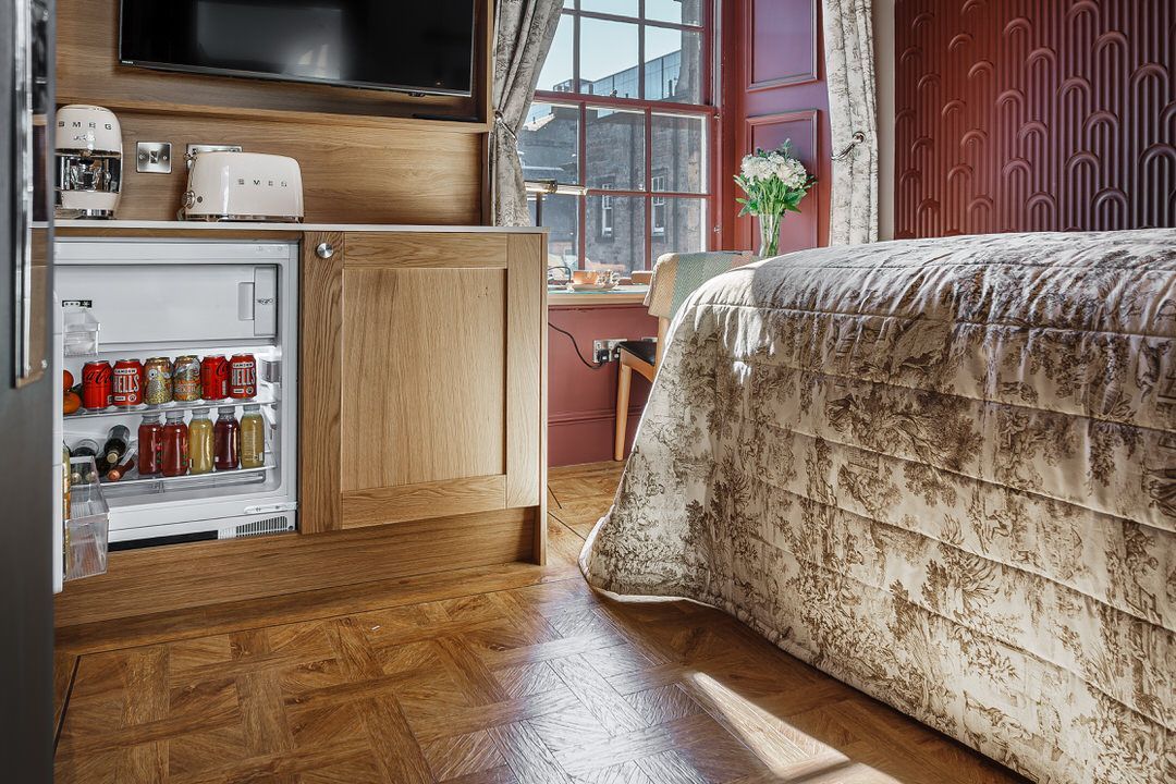 Book a classic double room at The Bonnie Hotel near Haymarket Train Station in Central Edinburgh