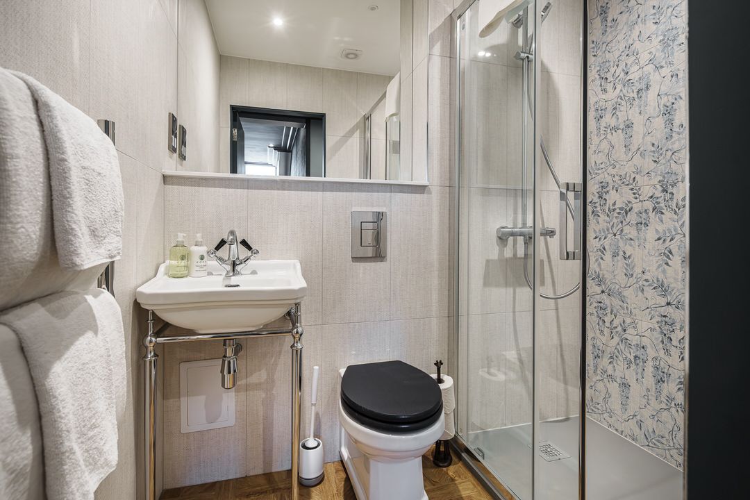 Book a dormer suite double room in Central Edinburgh at The Bonnie Hotel near Haymarket Train Station