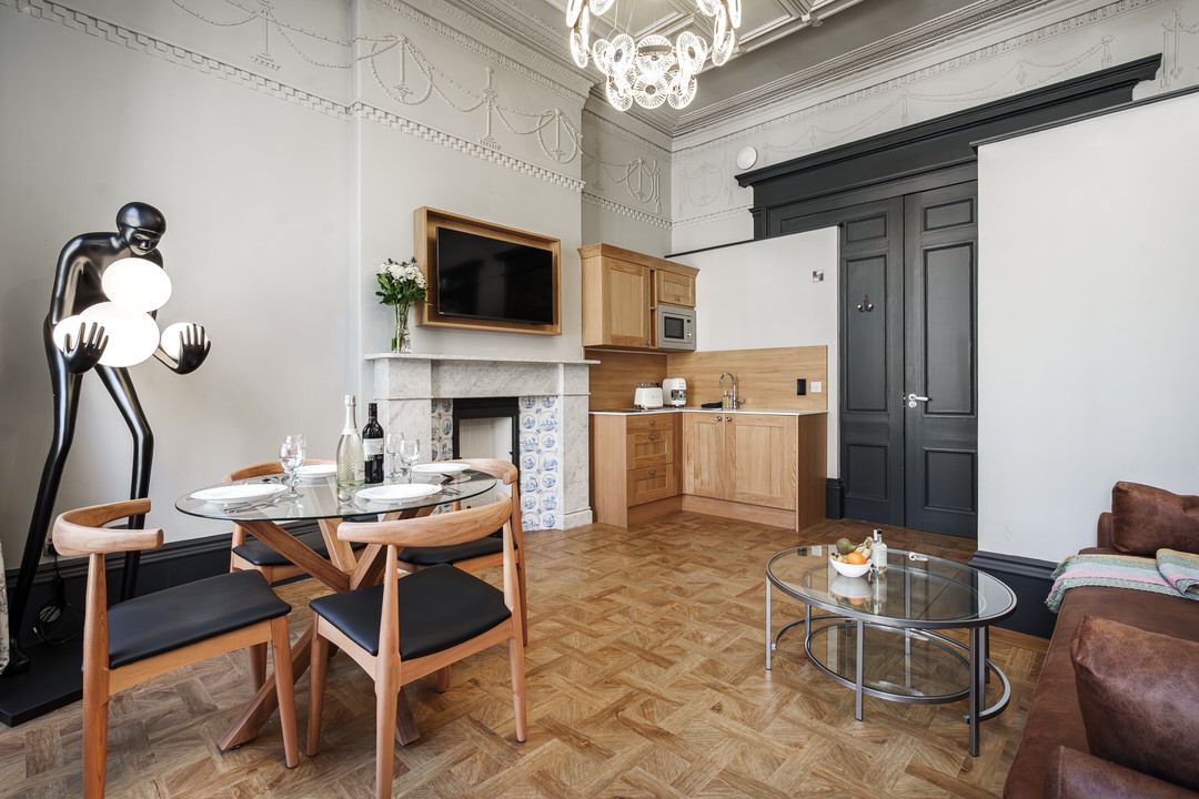Book a King Family Suite at The Bonnie Hotel in Haymarket, Edinburgh; book family rooms directly for the best accommodation deals in Central Edinburgh.