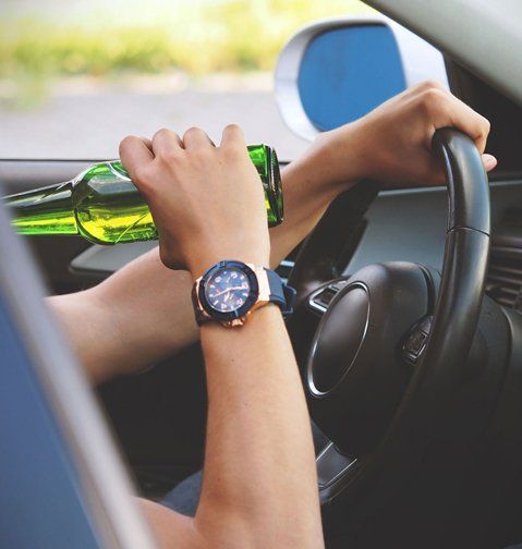 drinking alcoholic beverage leads to traffic collisions and a call for an accident attorney in Colorado