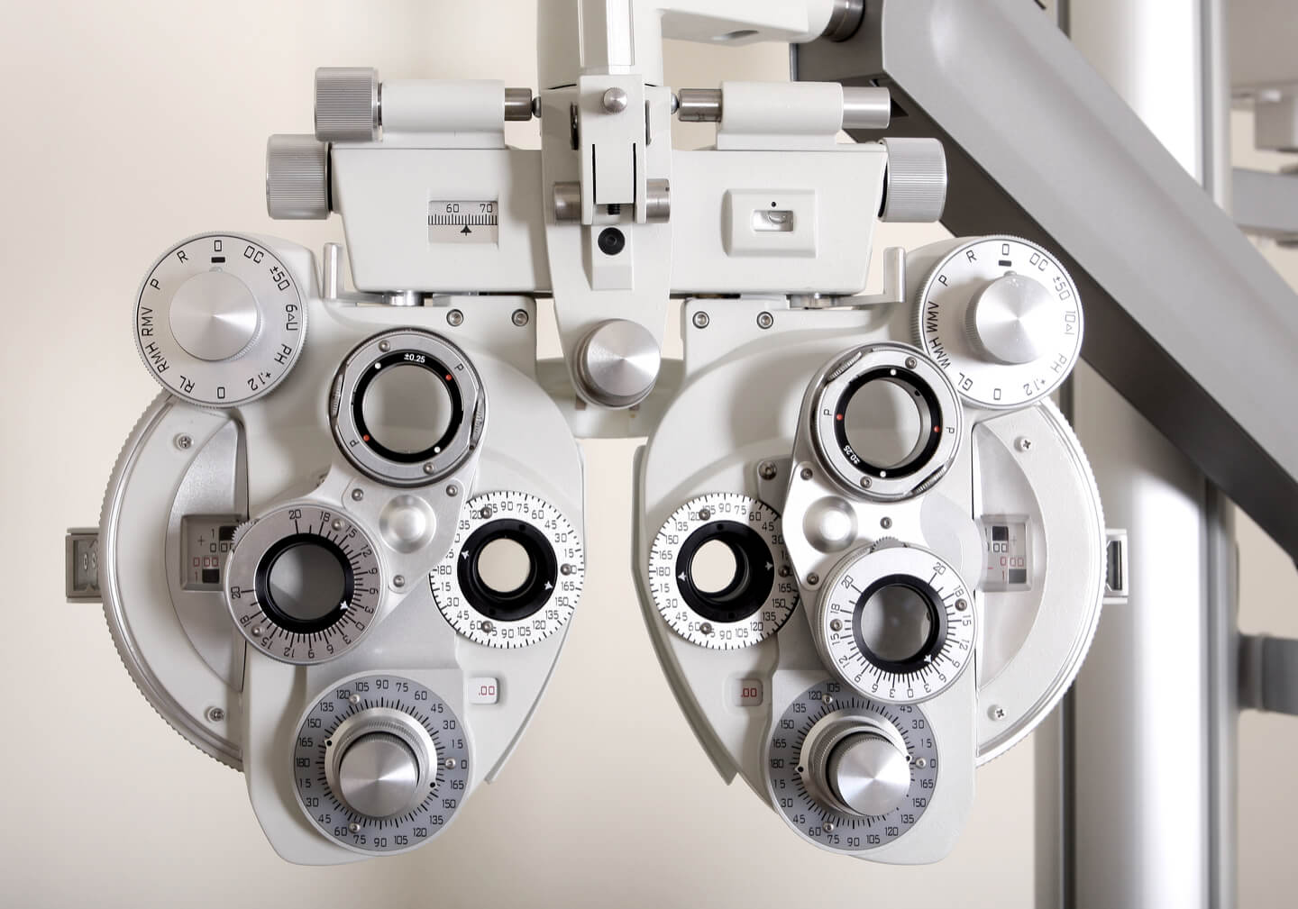 Controllo optometrico - Ottica Lente Amica