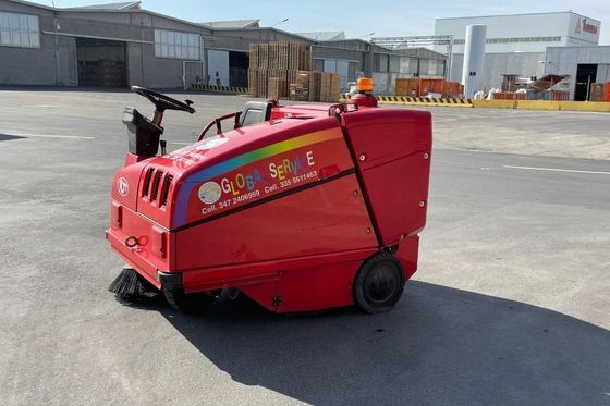 Mezzo per pulizie industriali