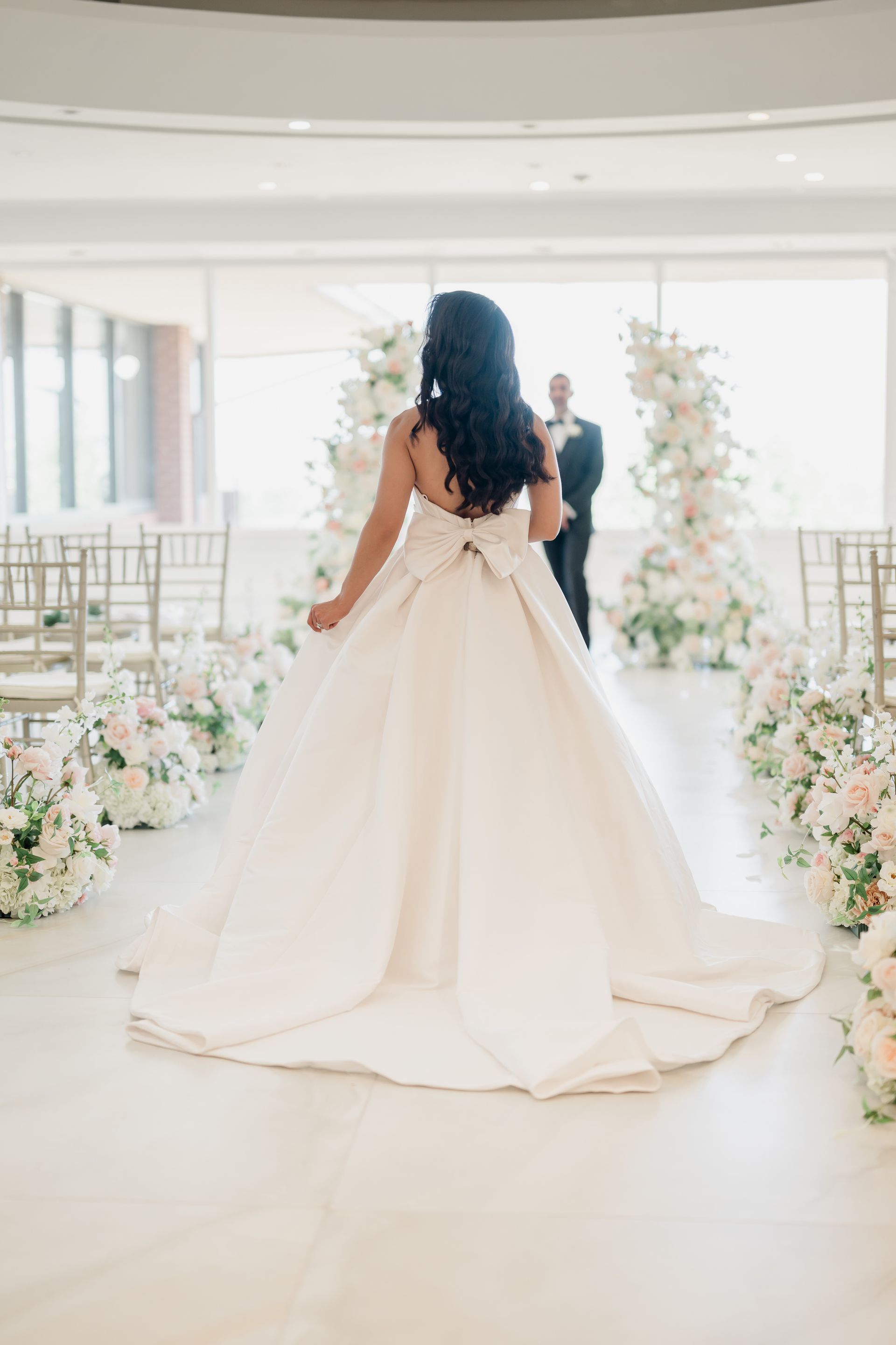 The Pearl Blush Pillars