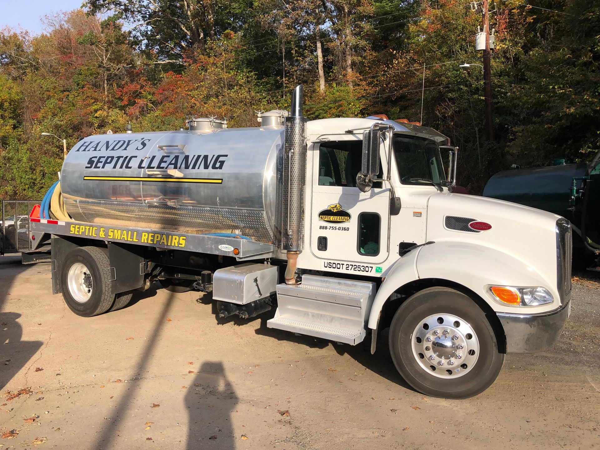White Truck — Martinsville, VA — Handy Rentals, Inc.