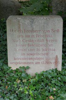 Ulrich Freiherr von Sell Grab