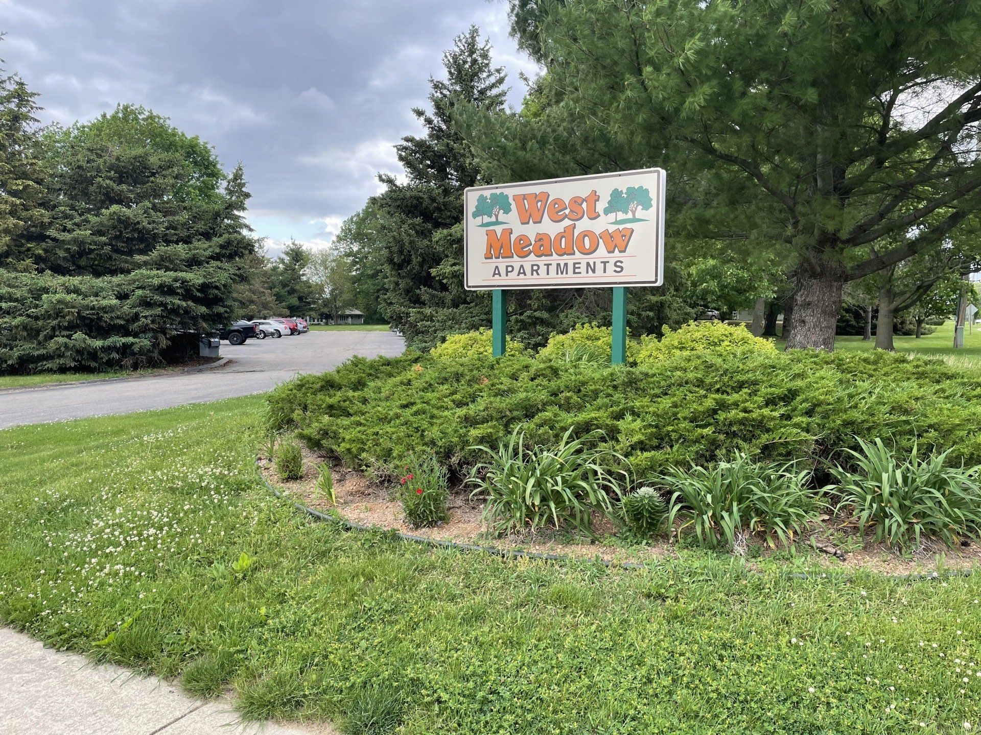 west meadow  Apartments sign