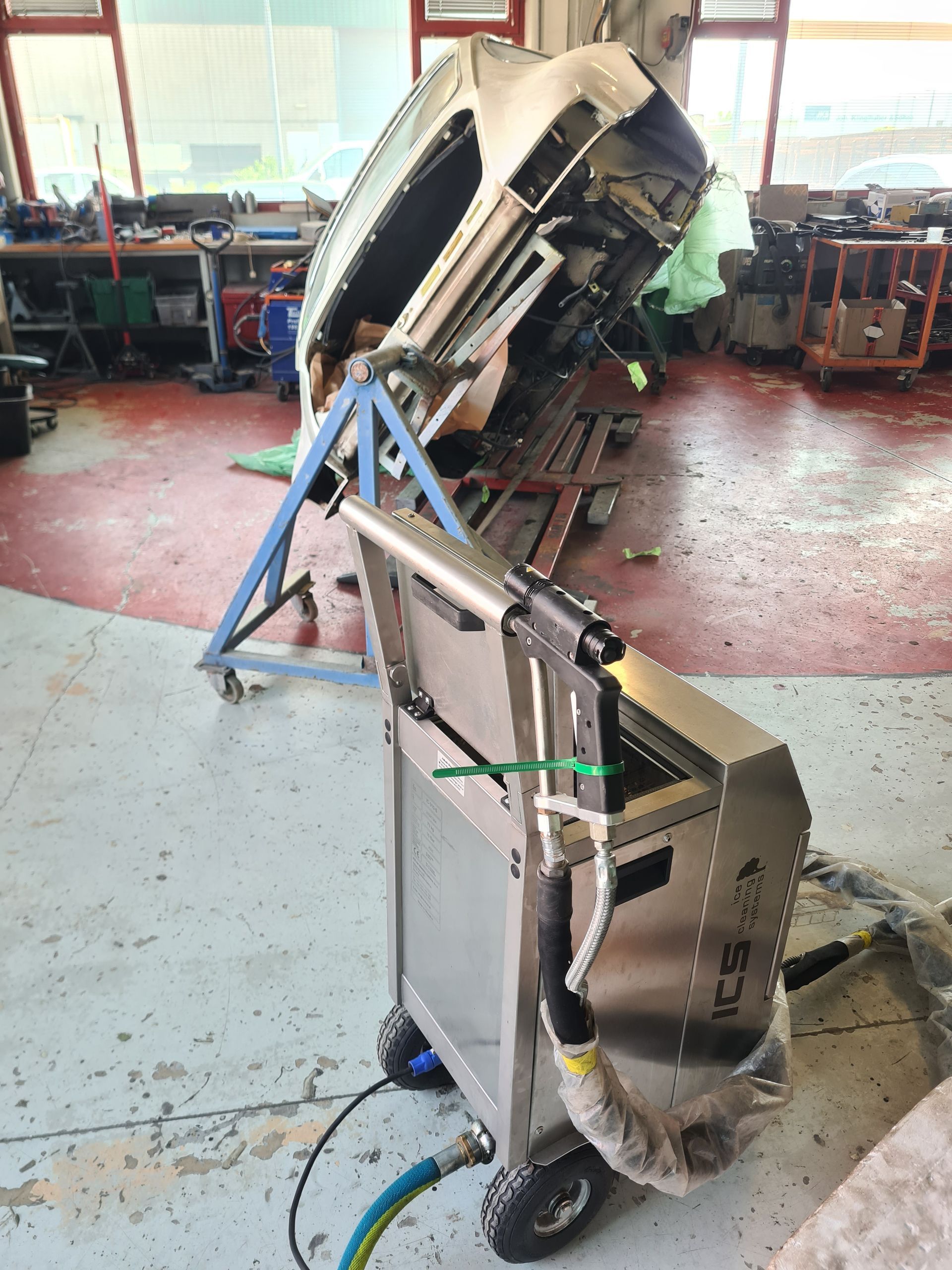 Trockeneis-Reinigung