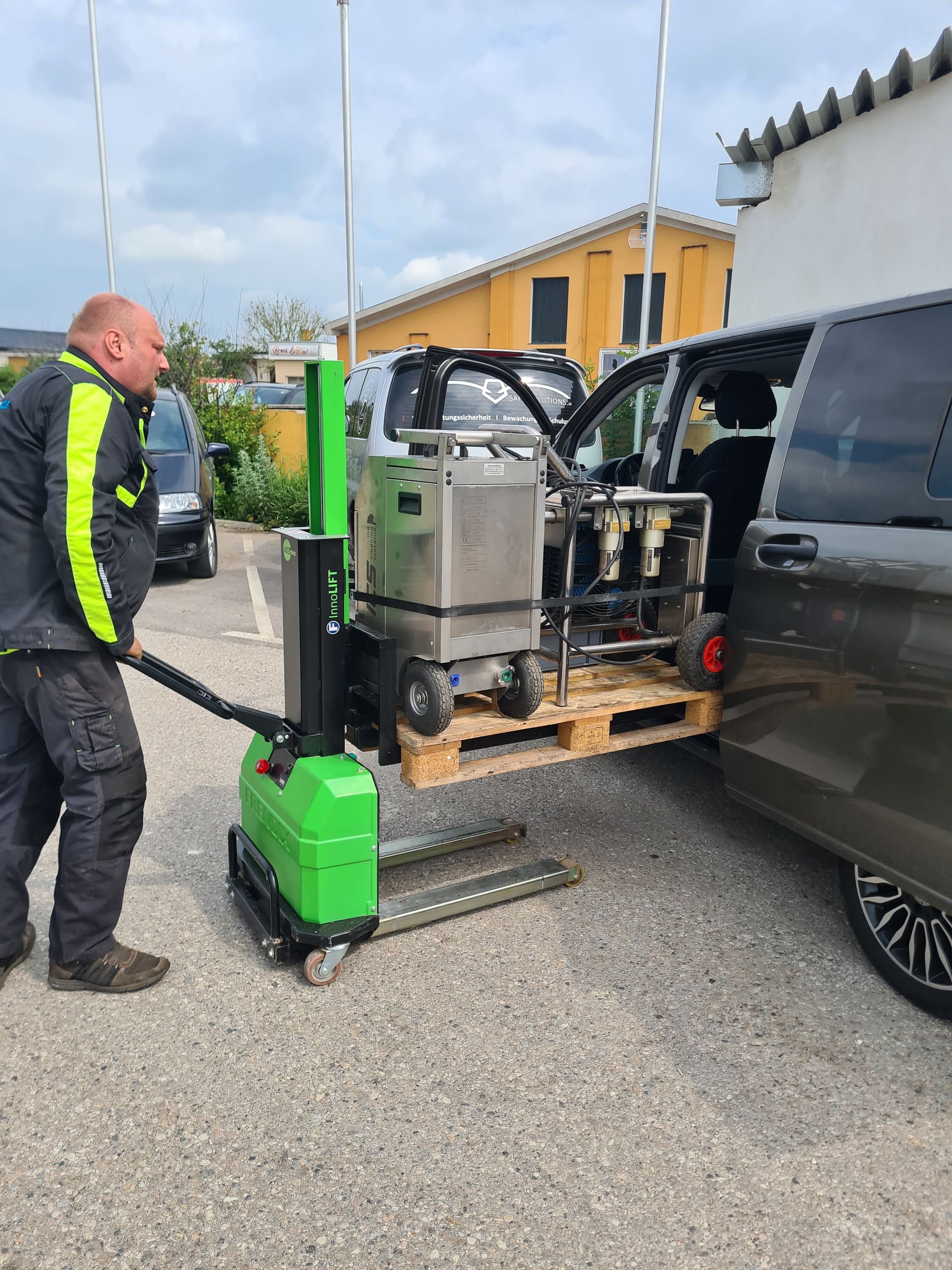 Trockeneis-Reinigung