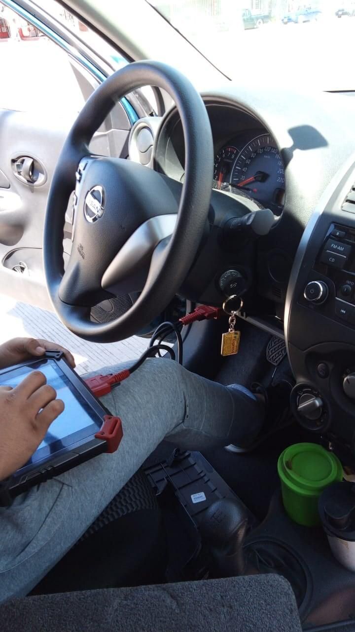 Cerrajería Automotriz Express