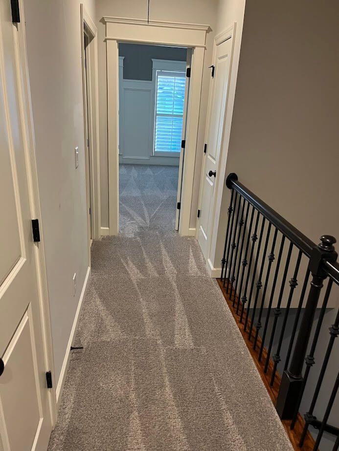 carpet cleaning in Smyrna GA hallway carpet cleaned by VeriClean Carpet Cleaning