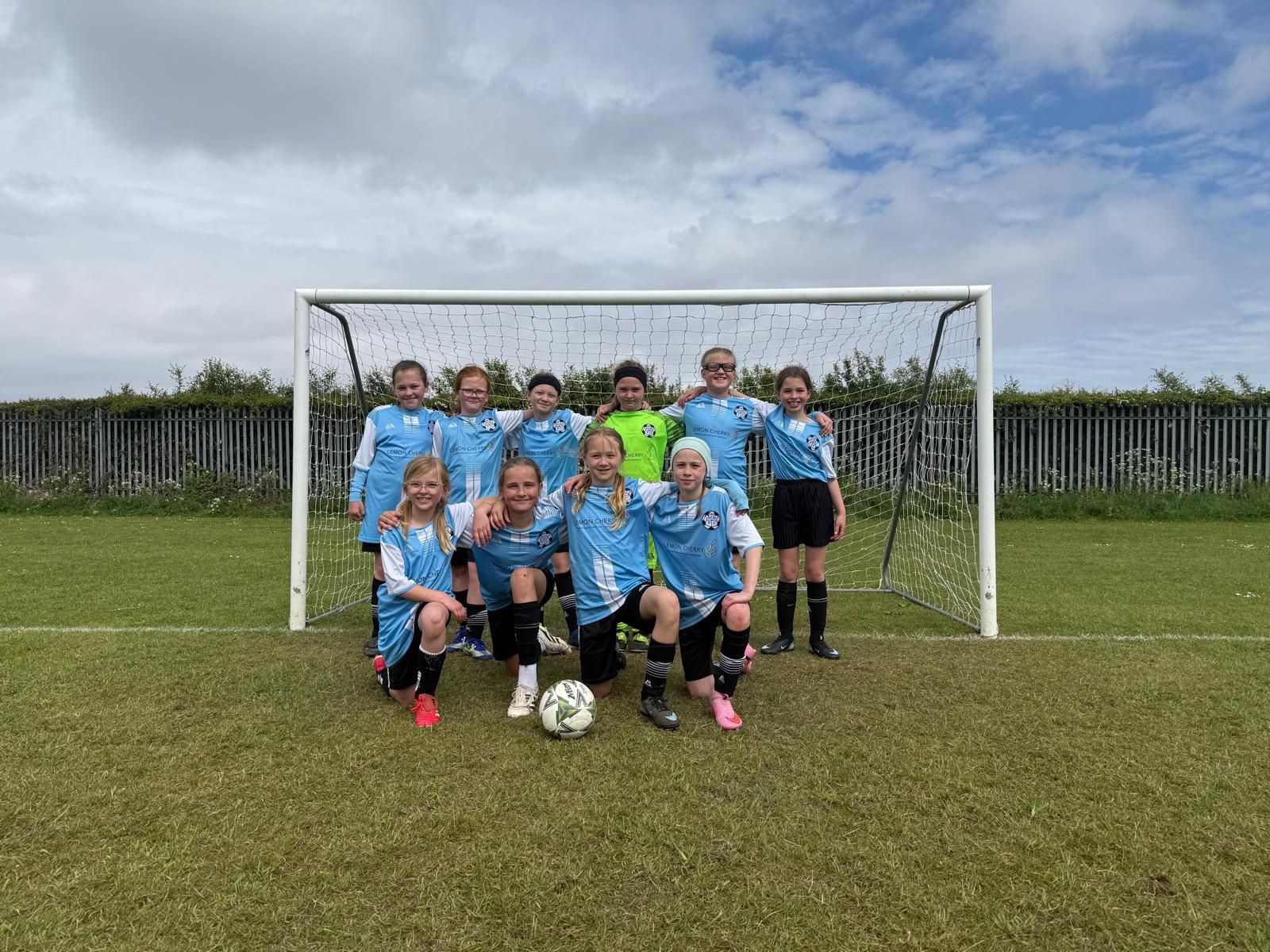 Hessle Rangers U10 girls team sponsored by Lemon Cherry