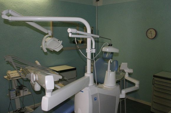 macchinario per servizi di odontoiatria