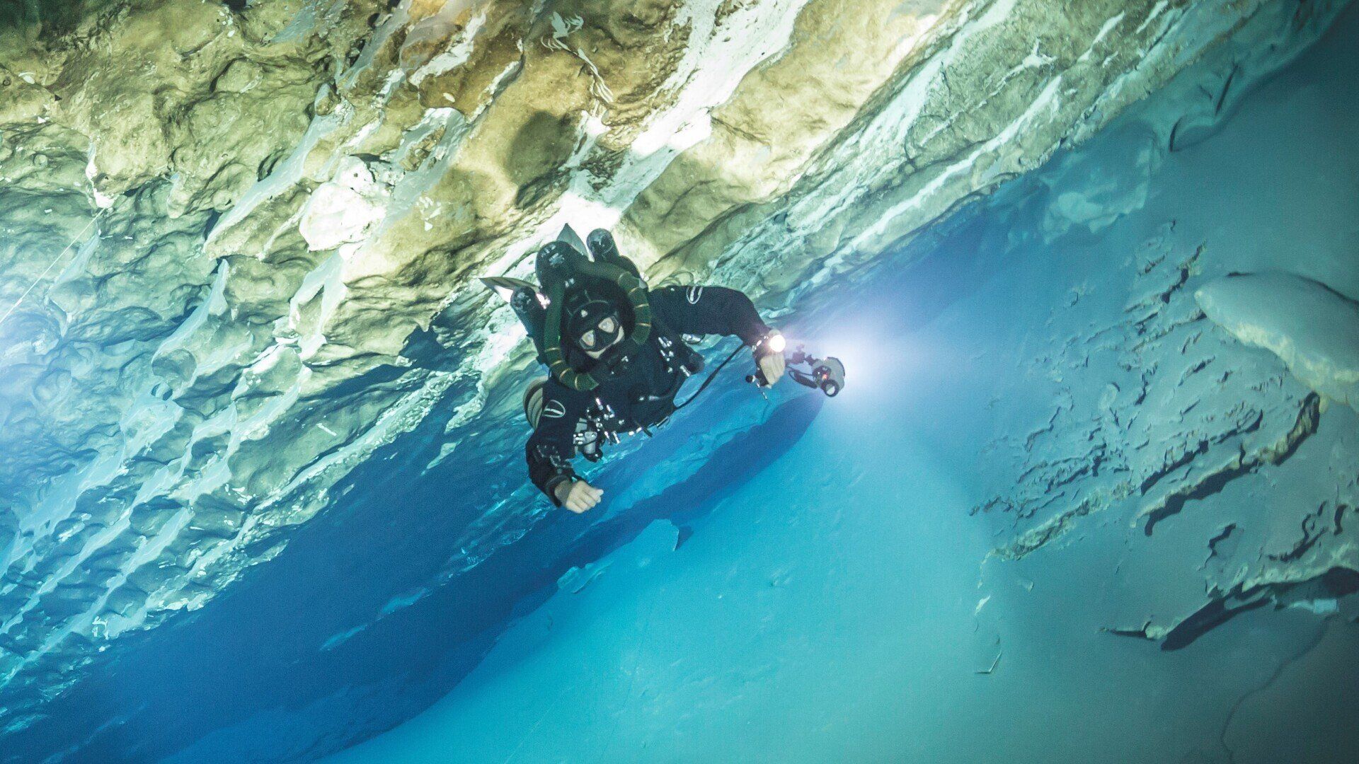 Technical diving scuba diver