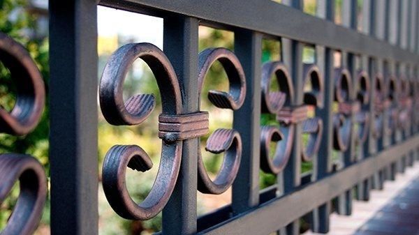  ALUMINIO Y CRISTALES MAXIMO