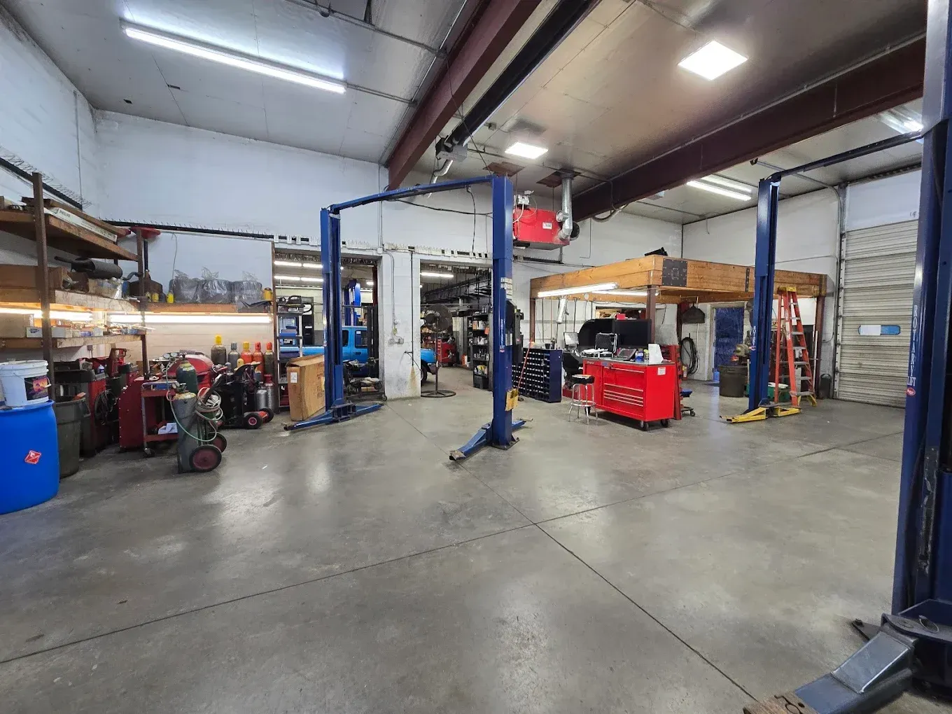 Vehicle Crane Inside Shop | WrenchTree Automotive