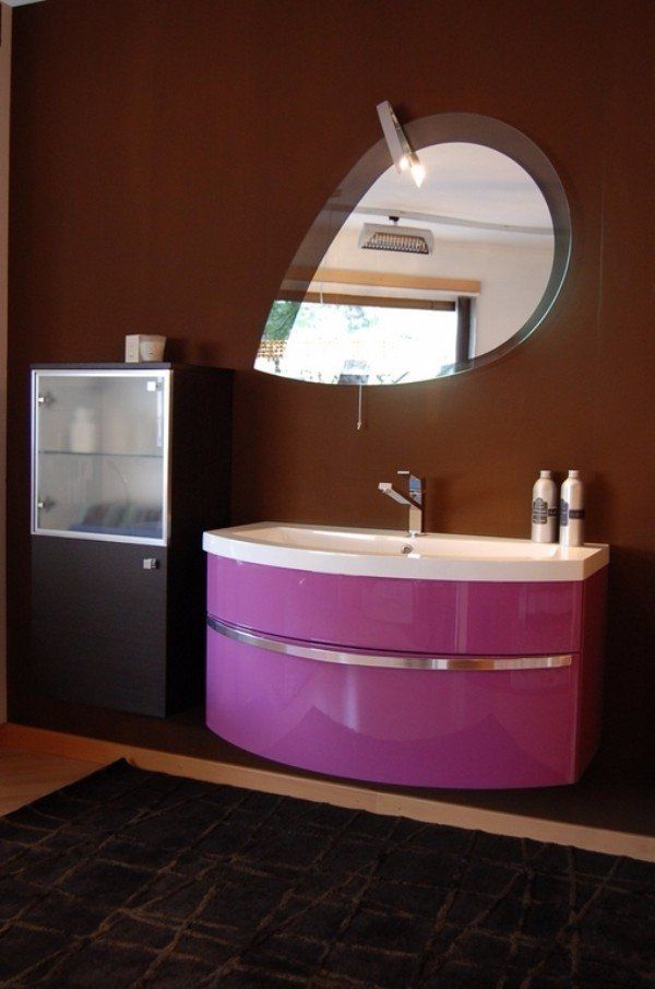 pensile laccato fucsia per bagno