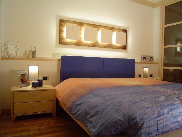 letto matrimoniale con testiera imbottita