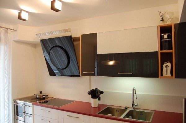 pensili cucina con apertura a pressione