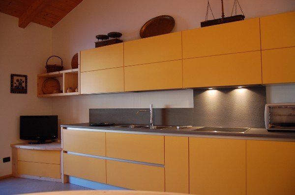 pensili cucina in legno