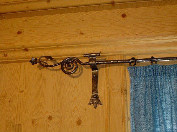 dettaglio bastone tenda in ferro