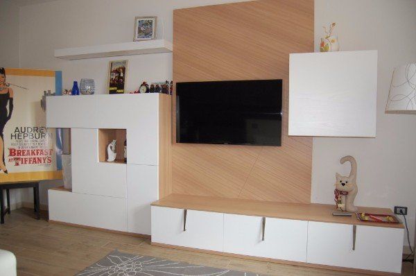 televisione a parete