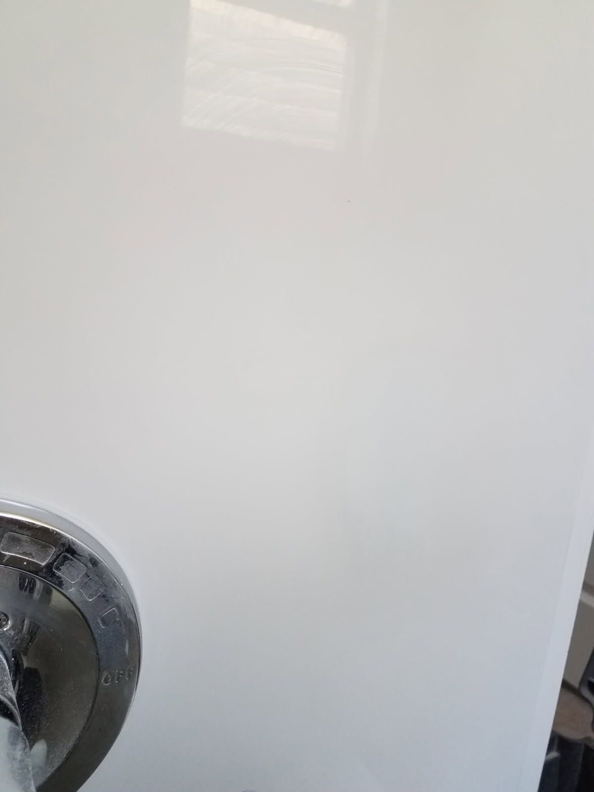 tub with cracked fiberglass after refinishing