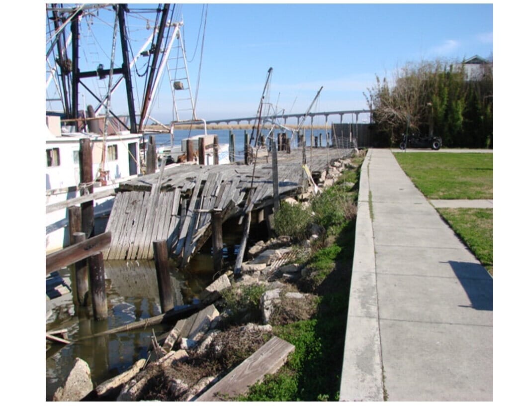 Veterans Park Pier Before