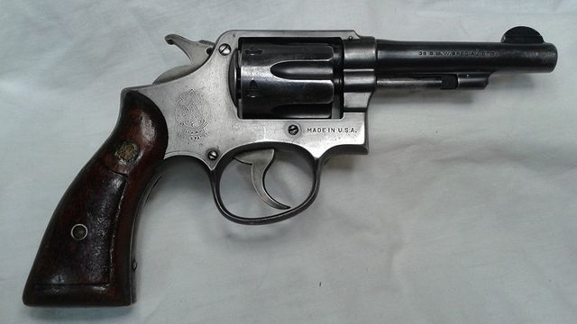 Smith & Wesson Model 10 - Wikipedia