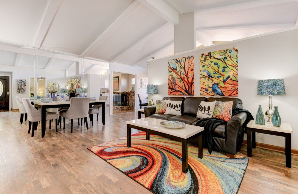 6434 Burgundy Street