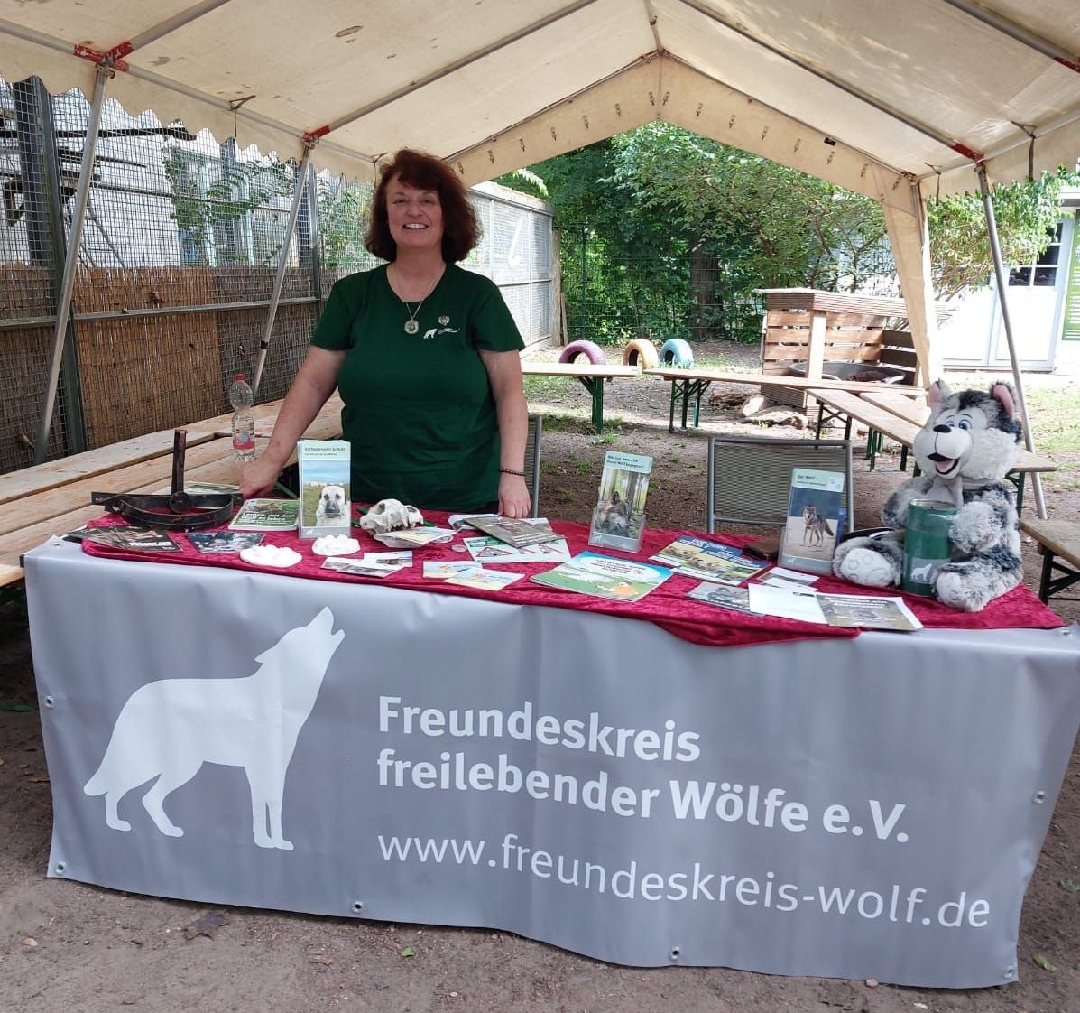 Bild 3 Infostand im Franziskus-Tierheim Hamburg Bild 3 Infostand im Franziskus-Tierheim Hamburg