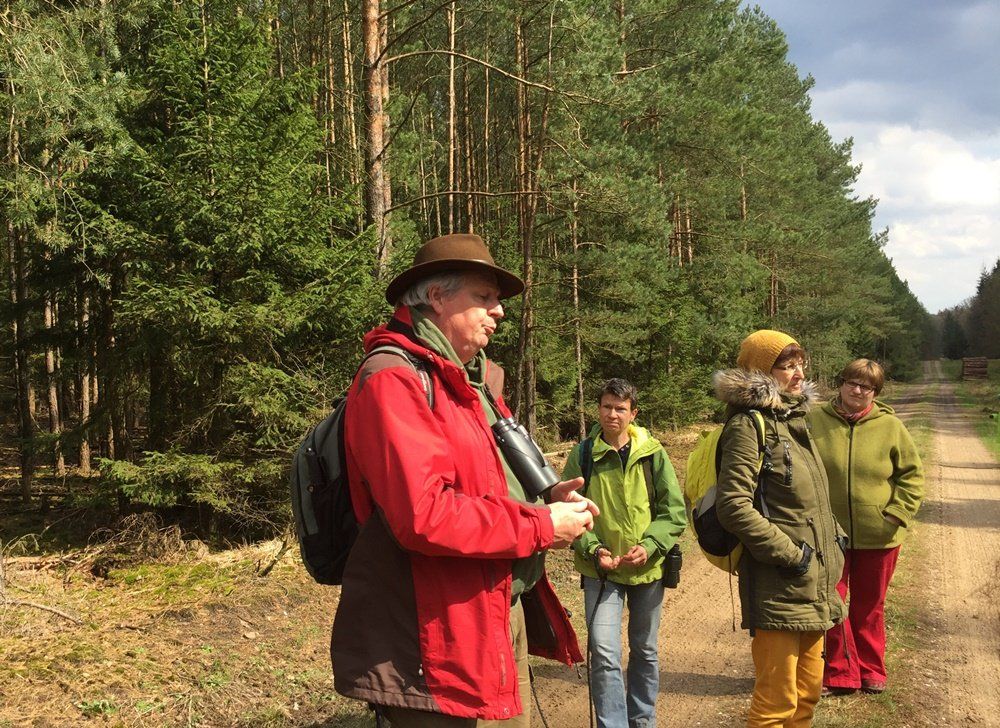 Logo Wolfswanderung mit Kenny Kenner Bild Wolfswanderung mit Kenny Kenner