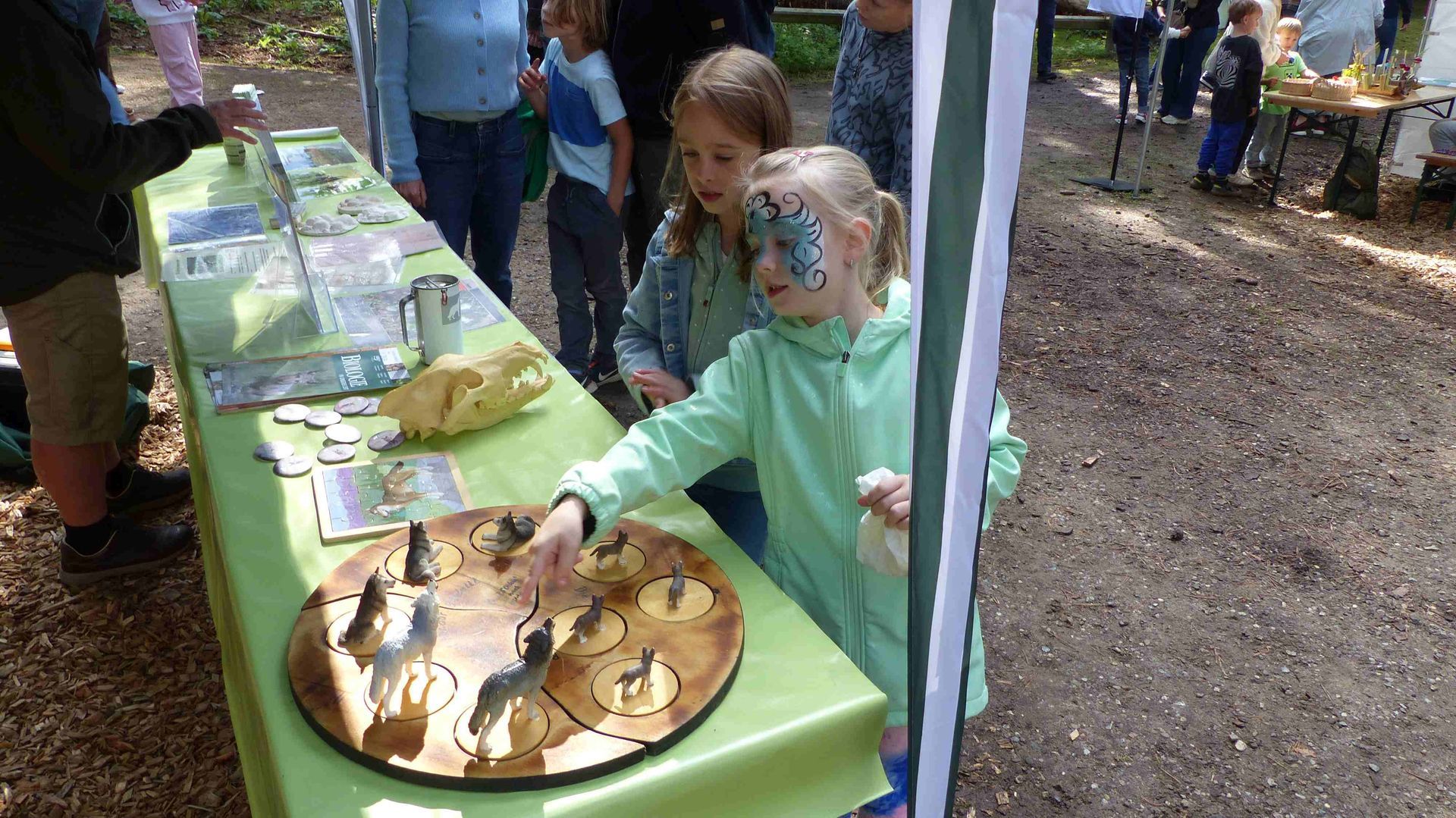 Bild 1 Infostand am Naturerlebnistag in Mölln Bild 1 Infostand am Naturerlebnistag in Mölln