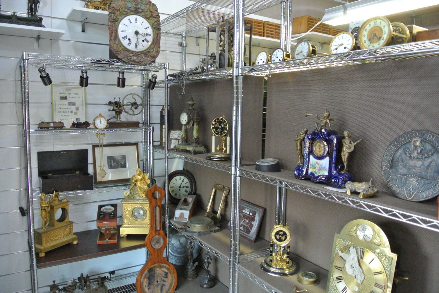 laboratorio di orologi
