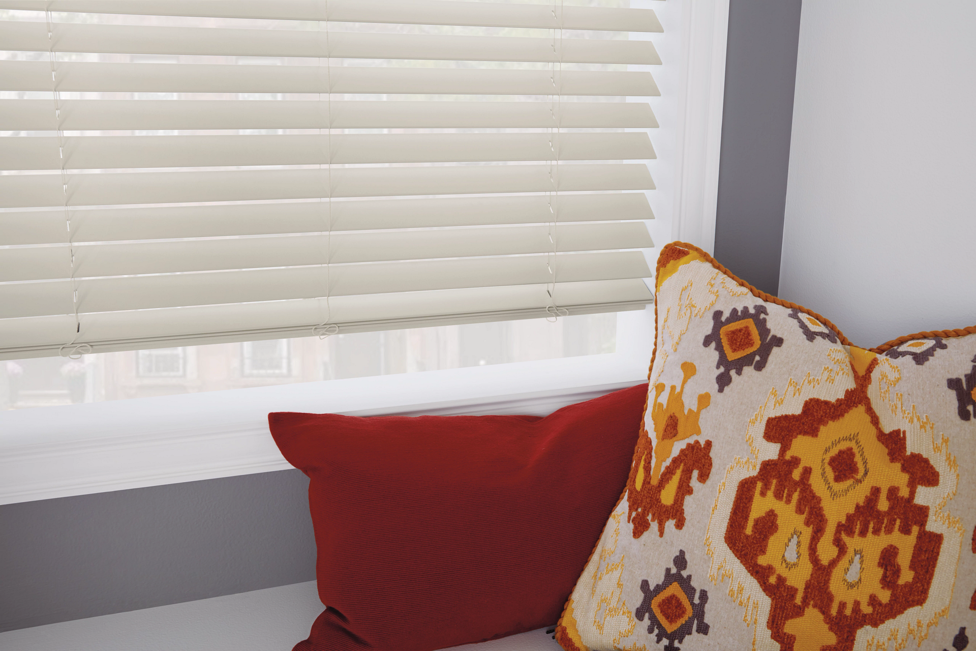 Hunter Douglas EverWood® Faux Wood Blinds near Richardson, Texas.