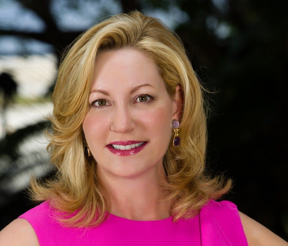 Frances Fisher Headshot