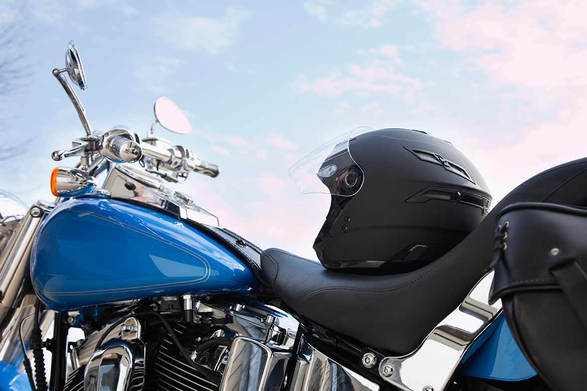 轮电镀 - bob电竞娱乐摩托车和盔甲在橙色县，加州