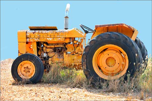 车辆腐蚀-拖拉机在奥兰治县，加利福尼亚州