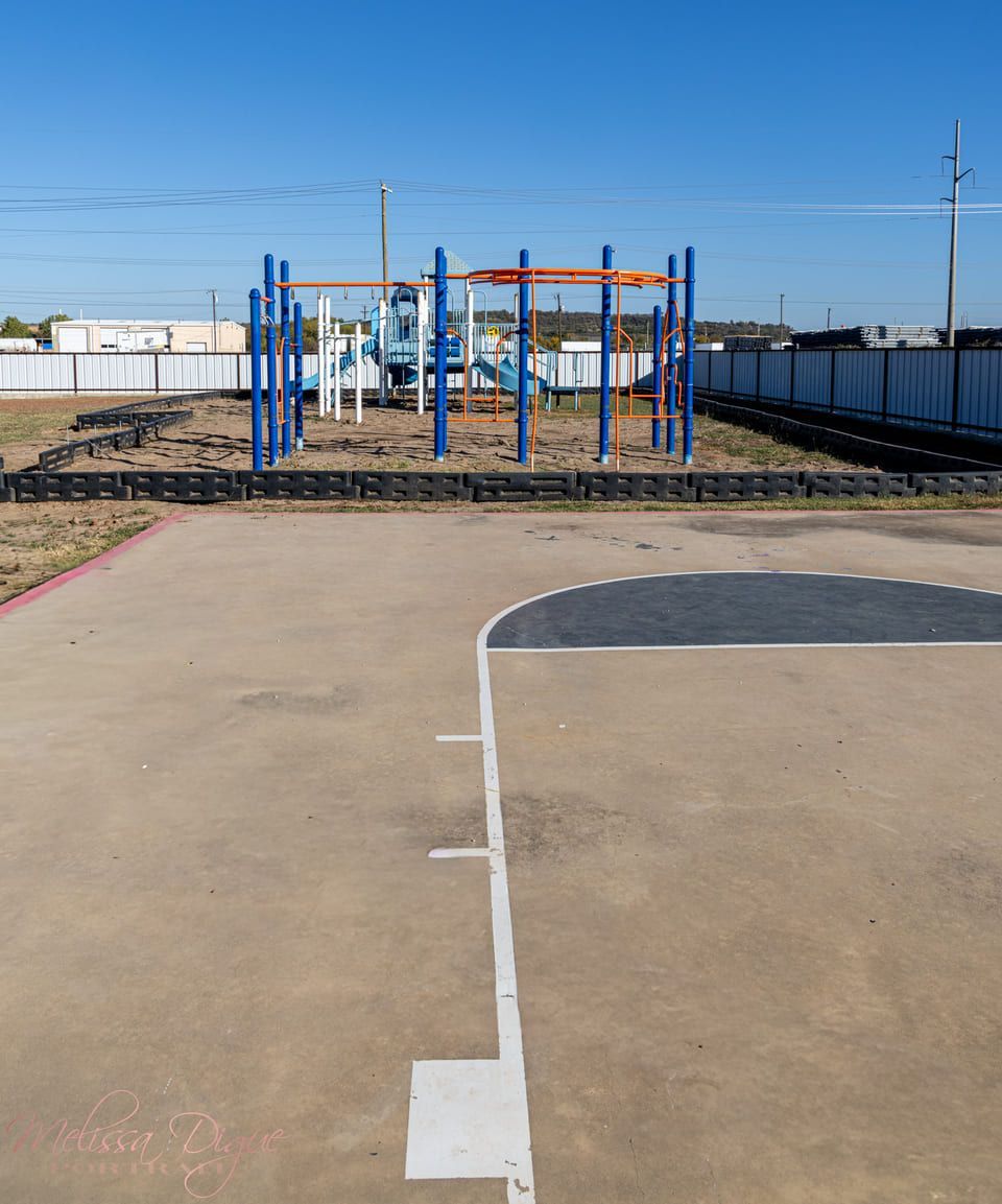 Kiddie Klubhouse exterior 61