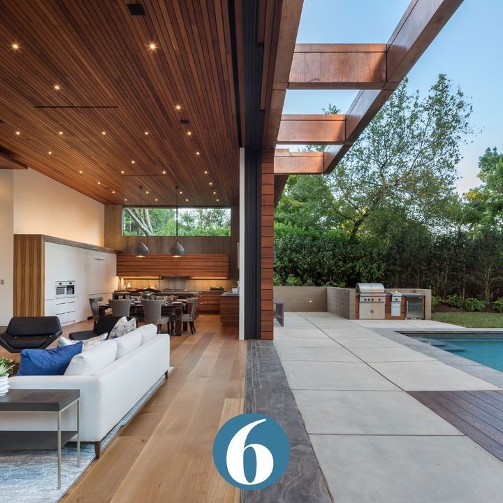 A picture of a house with the number 6 on it