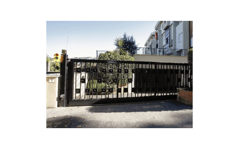 cancello automatico scorrevole