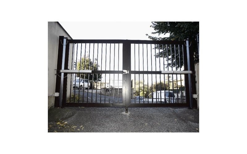 cancello d'ingresso automatico