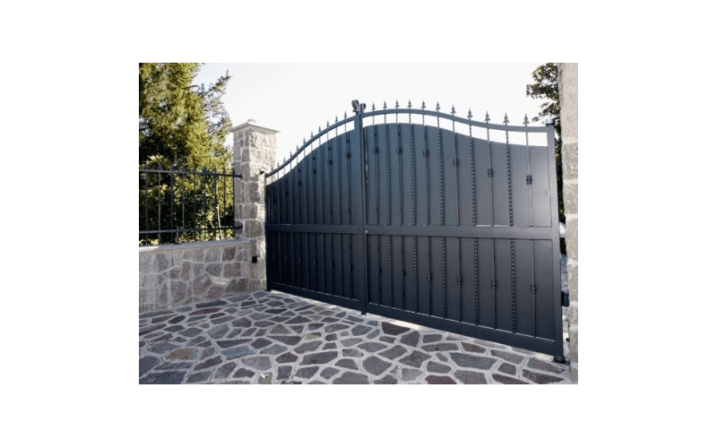 cancello con automatismo faac