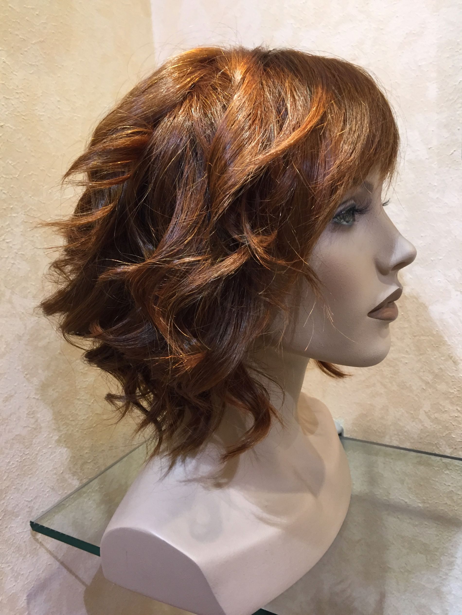 realizzazione parrucca capelli veri rossi corti