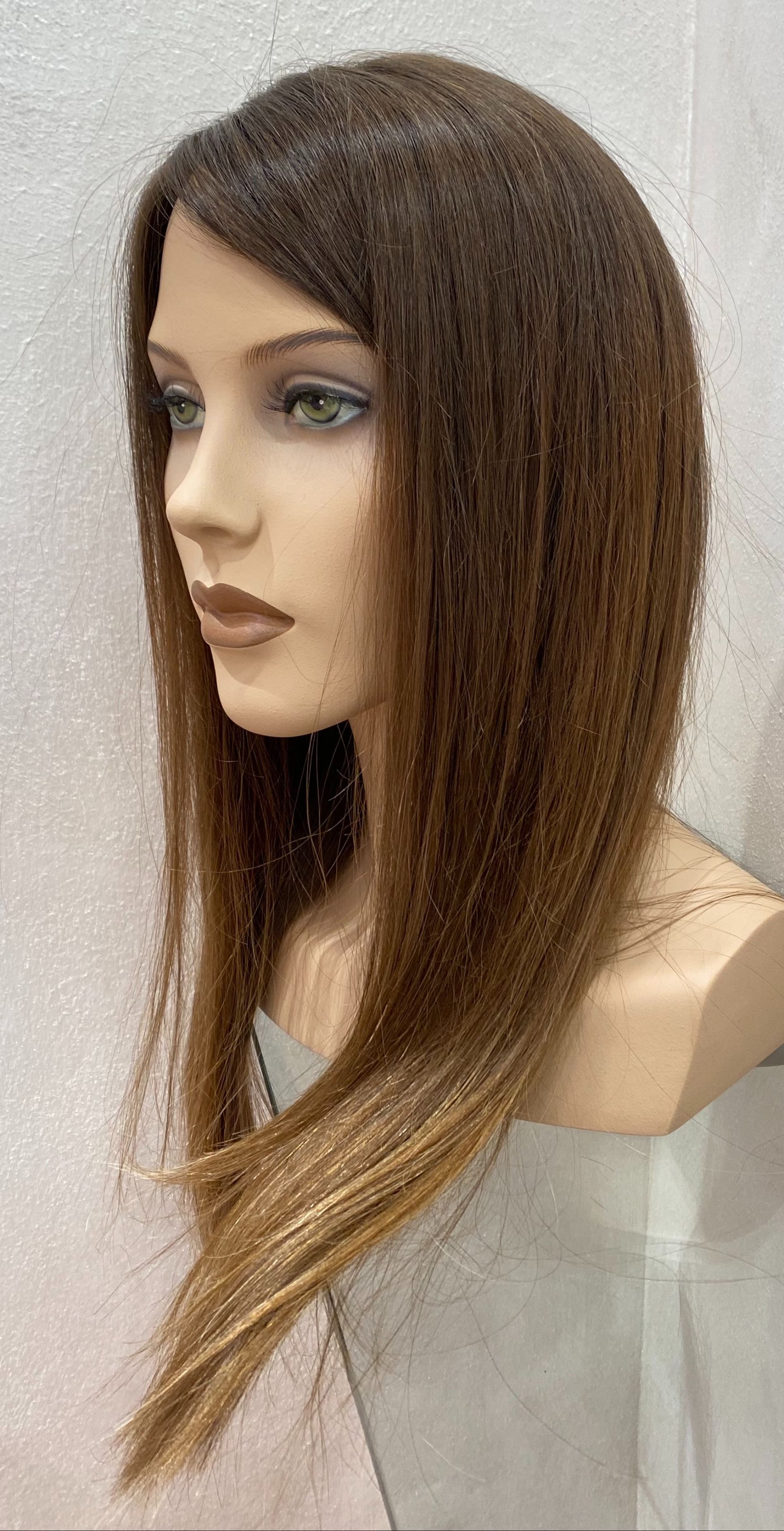 realizzazione parrucca capelli veri castano chiaro lunghi